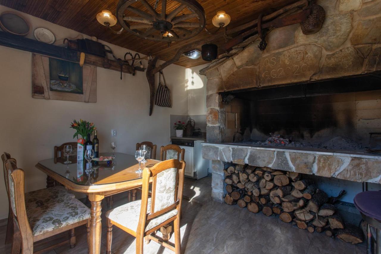 Holiday House Daisy Prapatnica Exterior foto