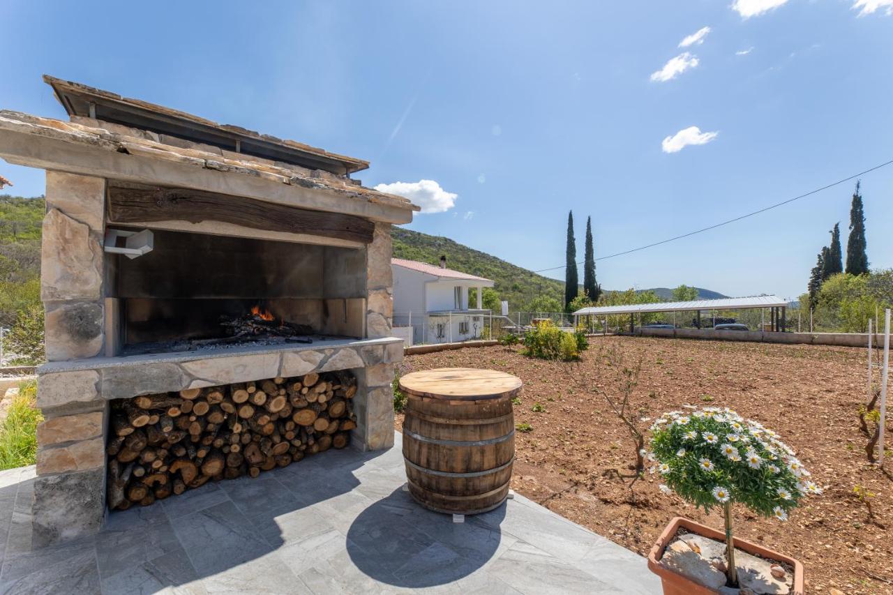 Holiday House Daisy Prapatnica Exterior foto